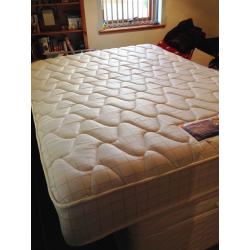 King Size Silentnight Miracoil Latex topped non turn mattress