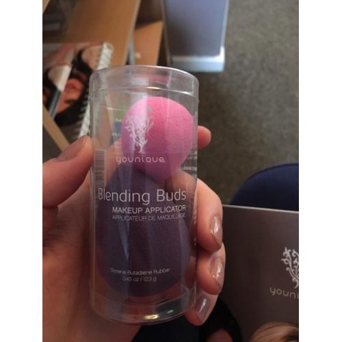 Younique blending buds