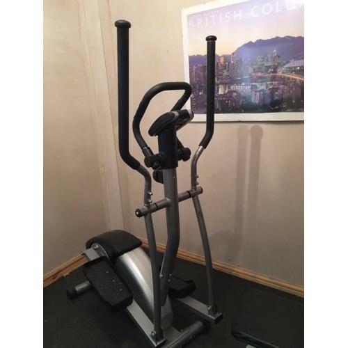 Cross trainer/elliptical