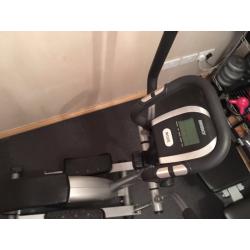 Cross trainer/elliptical