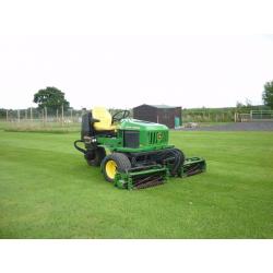 JOHN DEERE 2653A RIDE ON TRIPLE CYLINDER MOWER RIDE ON TRACTOR NO VAT
