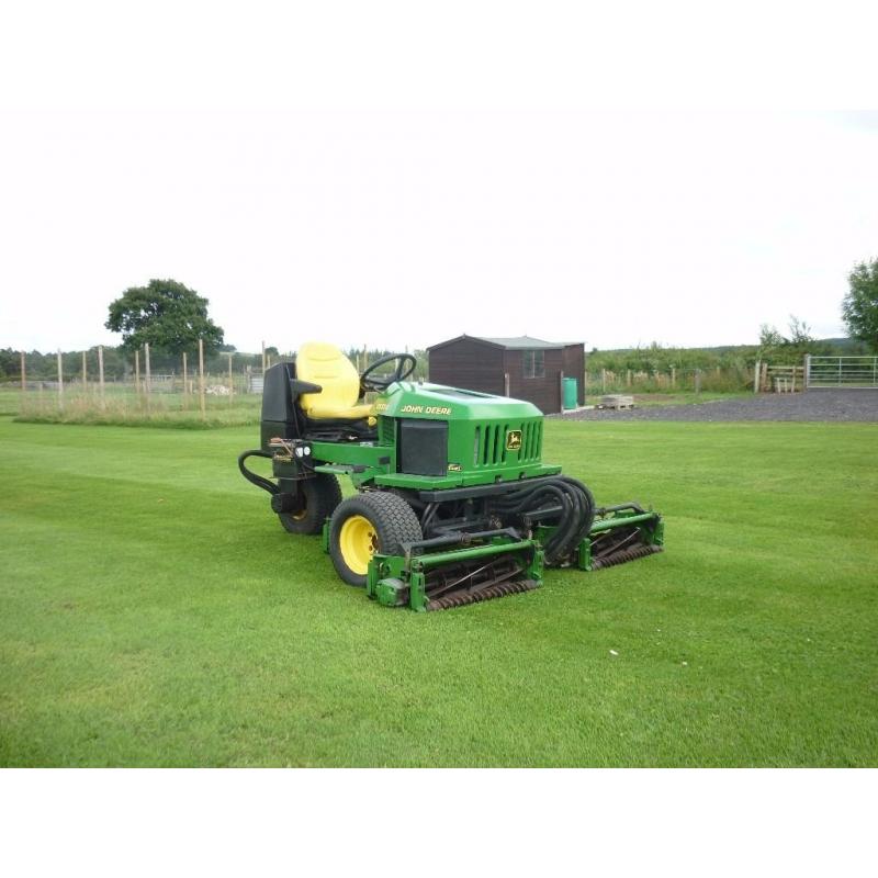 JOHN DEERE 2653A RIDE ON TRIPLE CYLINDER MOWER RIDE ON TRACTOR NO VAT