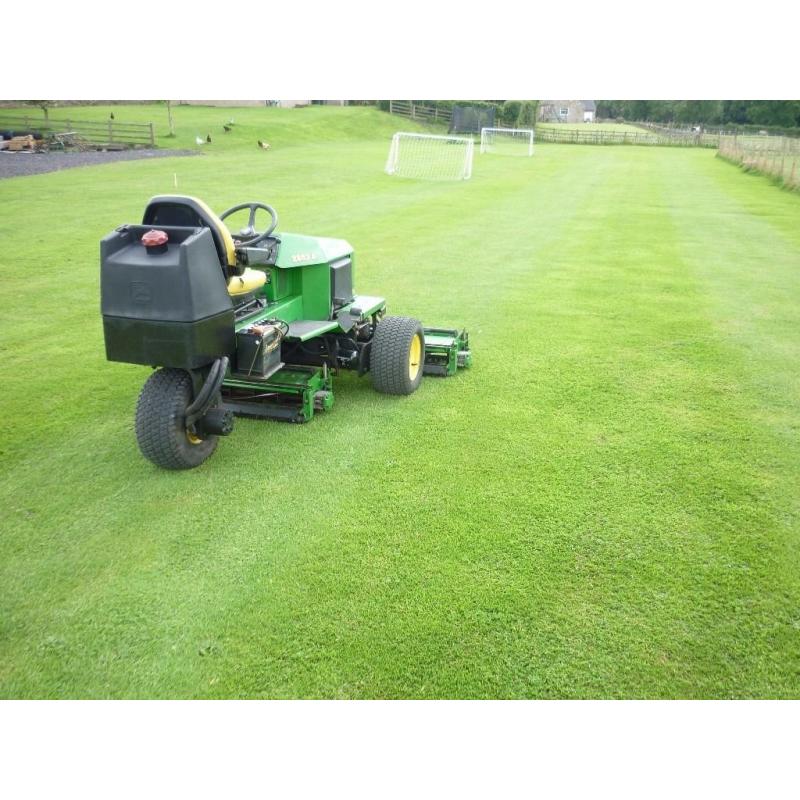 JOHN DEERE 2653A RIDE ON TRIPLE CYLINDER MOWER RIDE ON TRACTOR NO VAT
