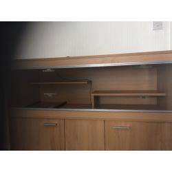 Snake vivarium with stand