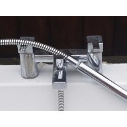 Modern square bath (used)