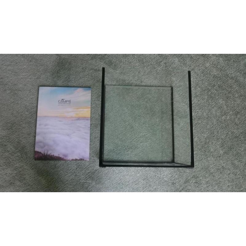 Small Fish tank for sale with filter and gravel