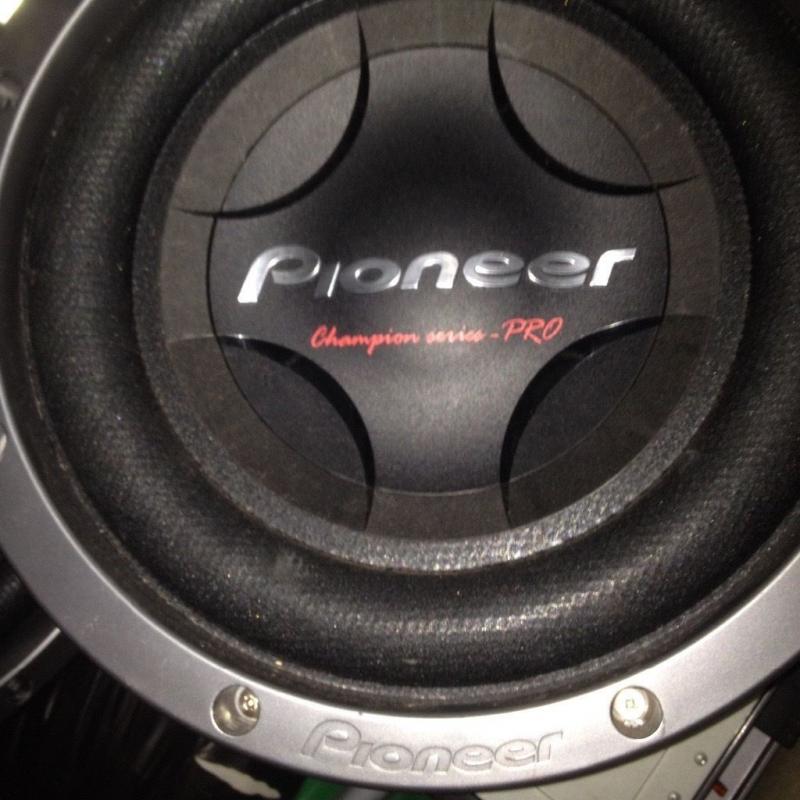 pioneer sub woofers and amps