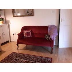 Cute En-Suite Double Bedroom near Kelvinbridge (all bills inclusive)