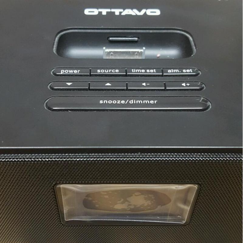 iPod docking station
