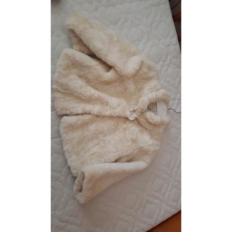 Mixture of girls 12-18mnths clothes