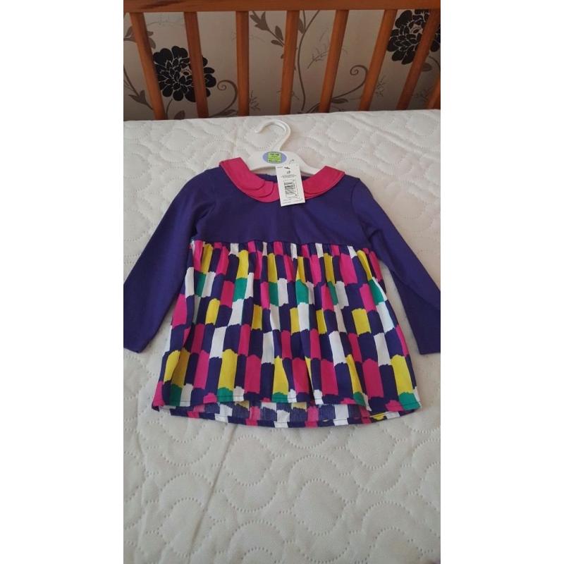 Mixture of girls 12-18mnths clothes