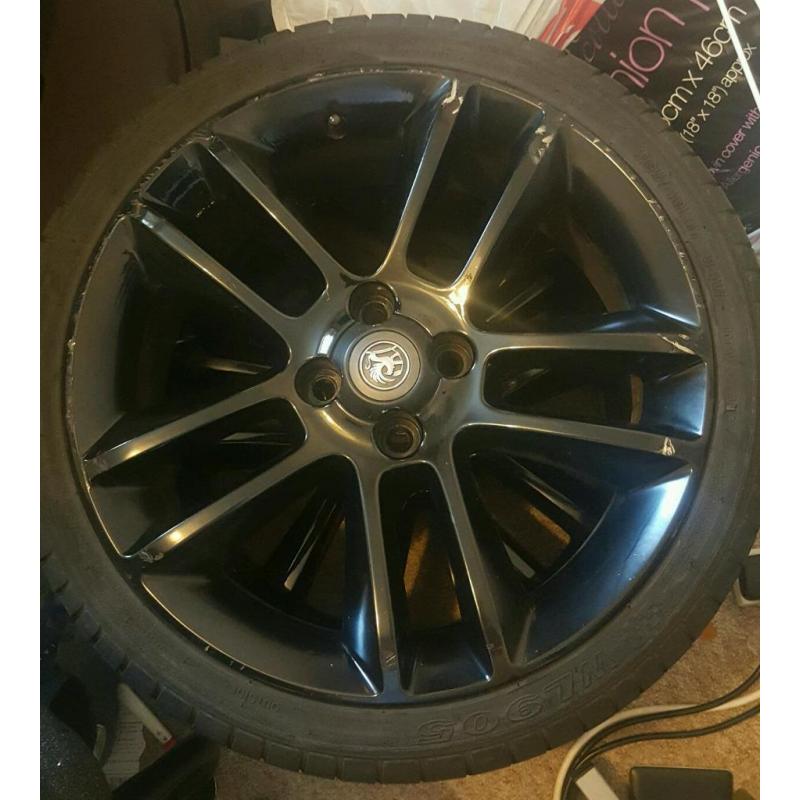 SET OF 4 17" CORSA LIMITED EDITION BLACK ALLOYS WITH TYRES 4 STUD
