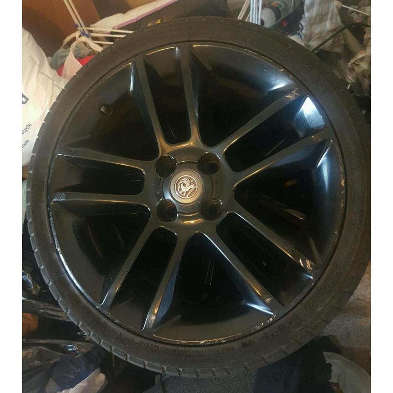 SET OF 4 17" CORSA LIMITED EDITION BLACK ALLOYS WITH TYRES 4 STUD