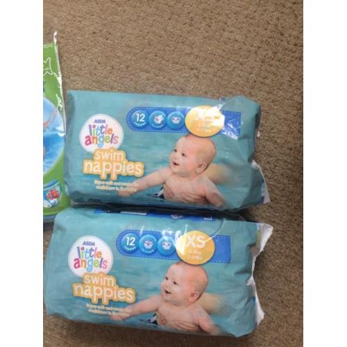 Baby swim seat and swim nappies