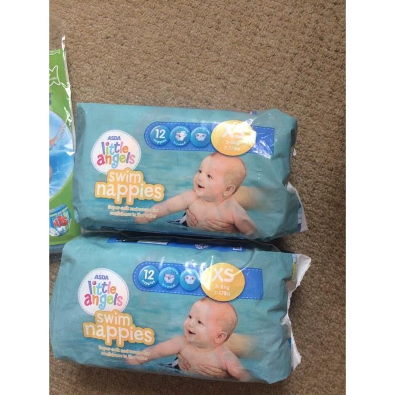 Baby swim seat and swim nappies
