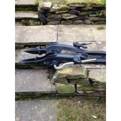 PAIR CYCLE CARRIERS