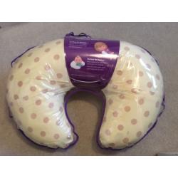 Pregnancy bump and baby pillow - new