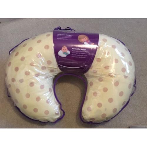 Pregnancy bump and baby pillow - new