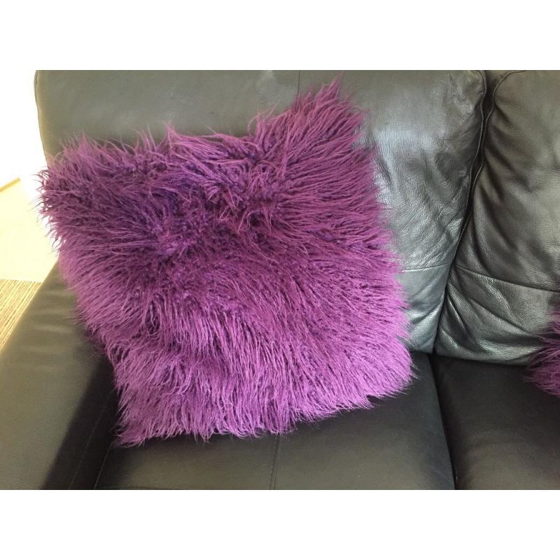 Purple colour match full length curtains (229cm drop) with 2 matching fluffy cushion