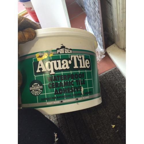 Ceramic tile adhesive (waterproof)