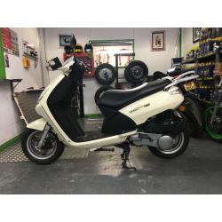 Peugeot Vivacity 125 scooter 2012