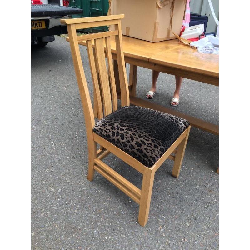 Oak dining table and 6 chairs