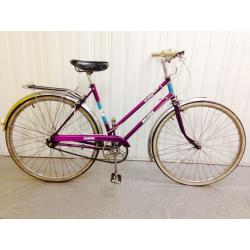 Stunning Raleigh three speed hub gears .. hand operated breaks