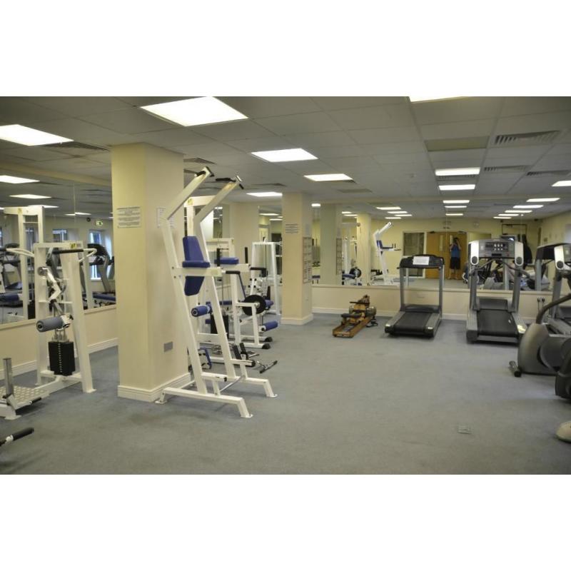 Double room In stratford FREE GYM AND SAUNA