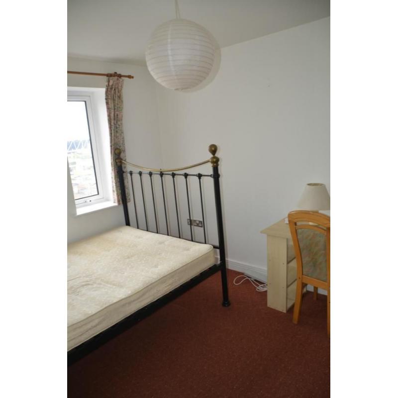 Double room In stratford FREE GYM AND SAUNA