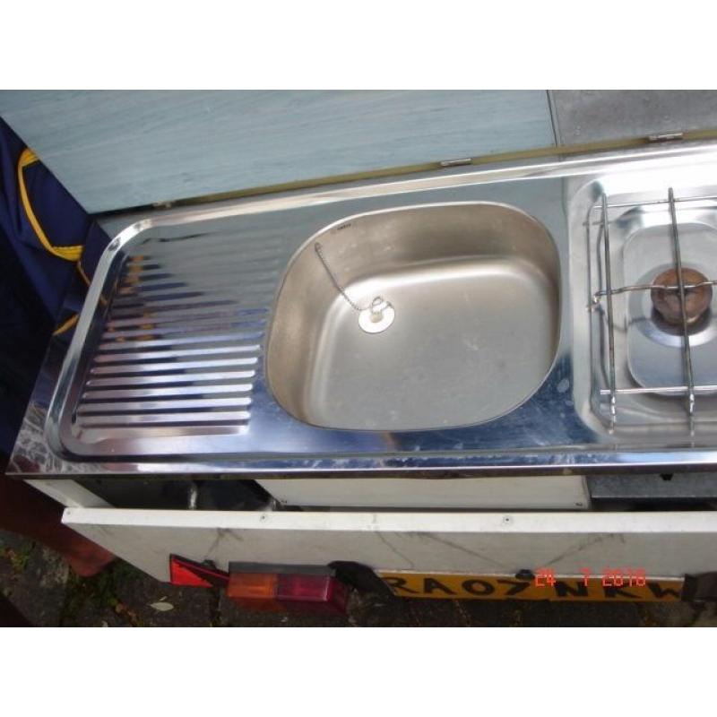 Trailer tent Suncamp 400 SE. Excellent condition with kitchen extension, sink and stove.