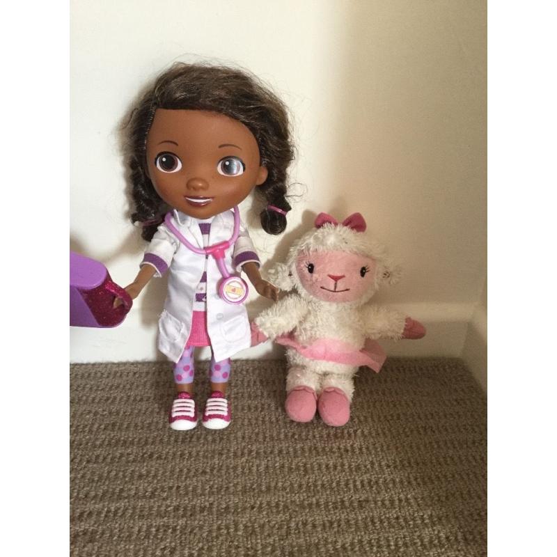 Doc Mcstuffins Time for your checkup Interactive Doc and Lambie