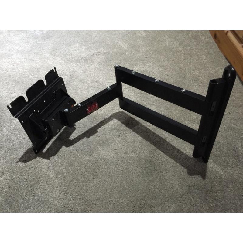 Heavy Duty Swinging TV Wall Bracket