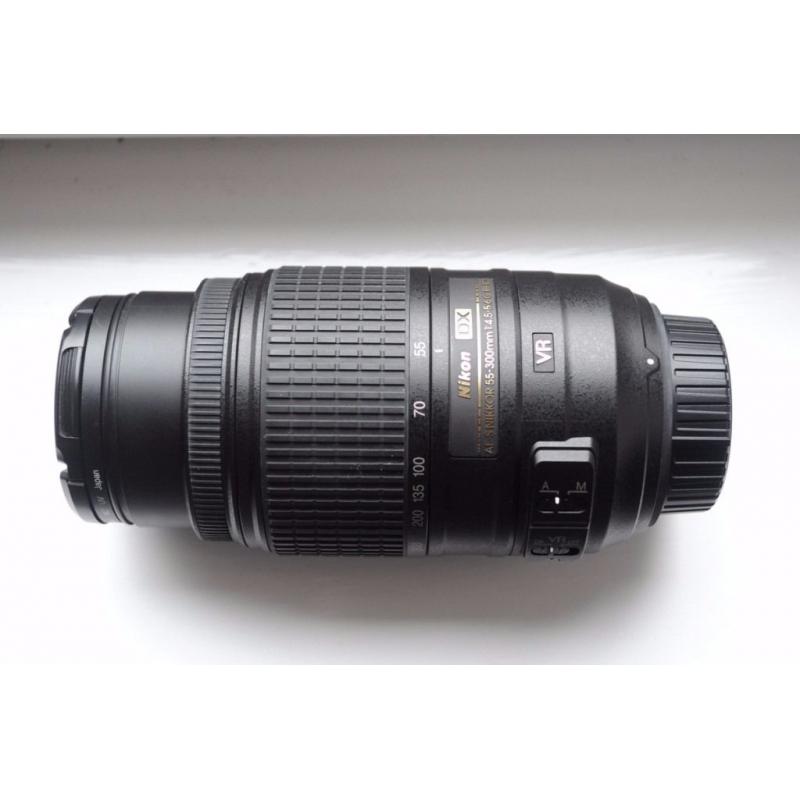Nikon 55-300mm telephoto/zoom lens and hood
