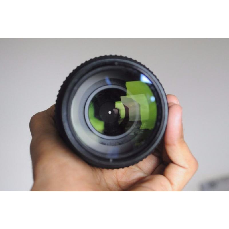 Nikon 55-300mm telephoto/zoom lens and hood