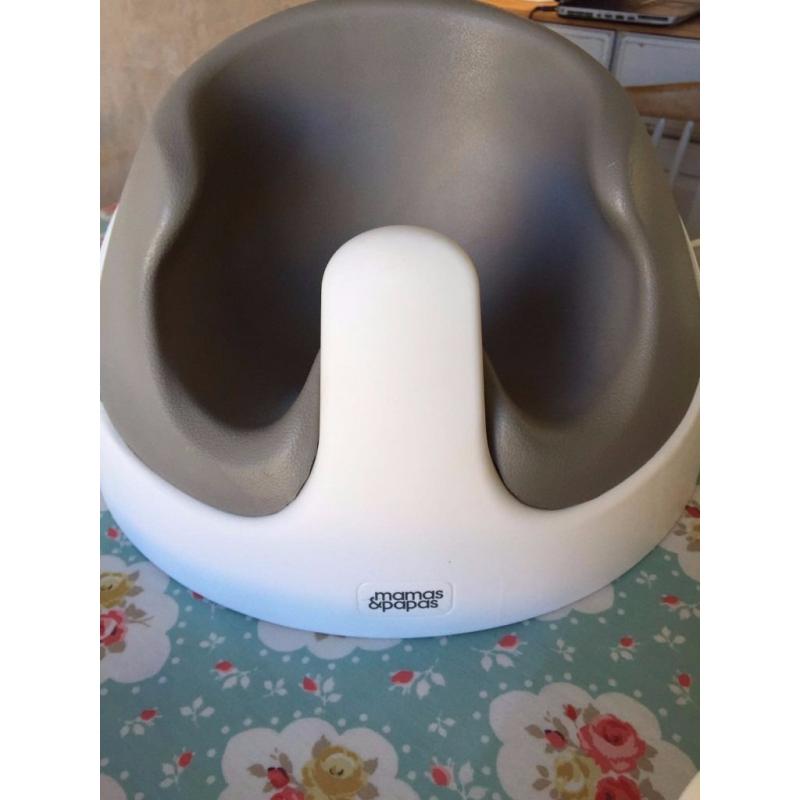 Mamas and Papas Baby Snug and Tray Putty (White and Beige)