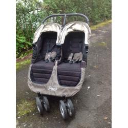 Double city jogger with carrycot
