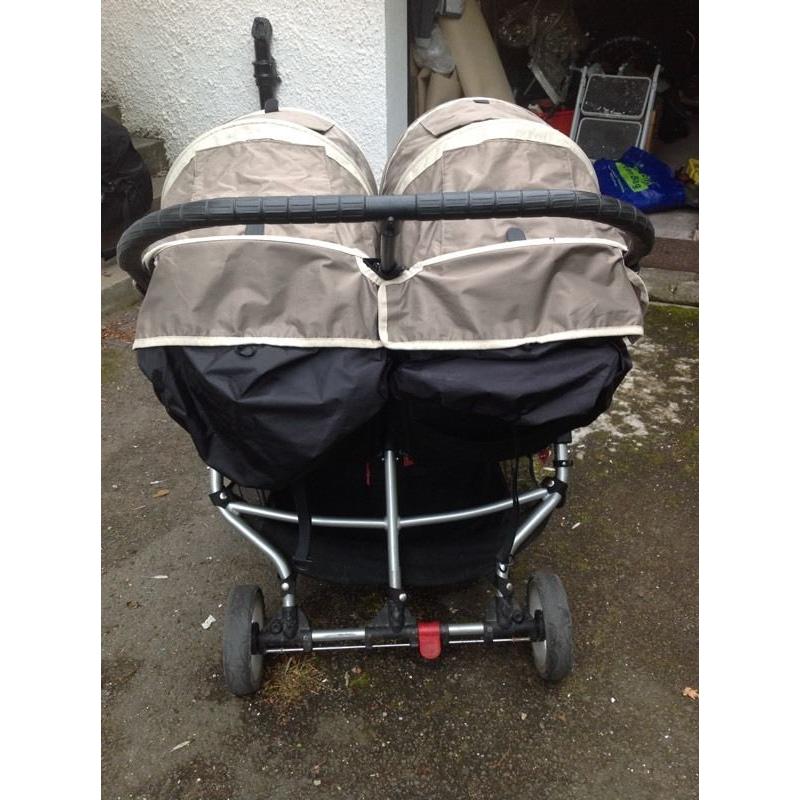 Double city jogger with carrycot