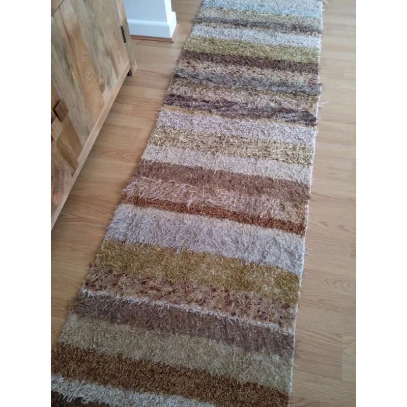 Shaggy pile runner rug 2.8m long