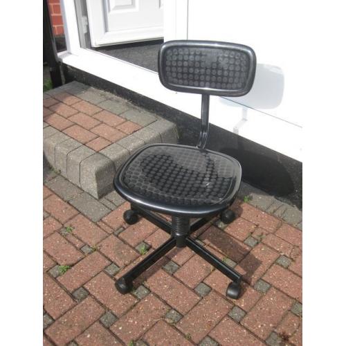 Desk Chair - Free