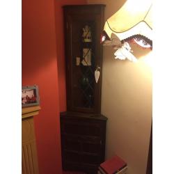 Corner display units / cupboards