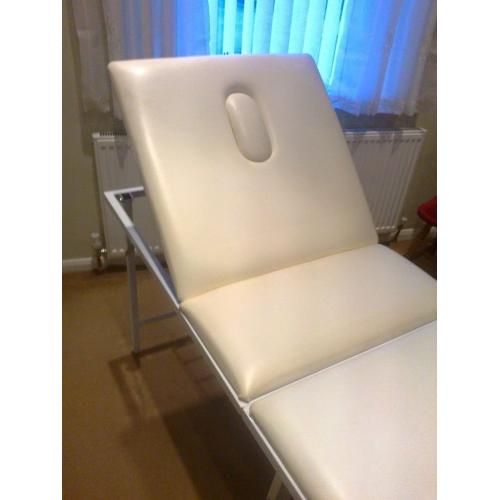 Portable White Leather Massage Therapy Couch