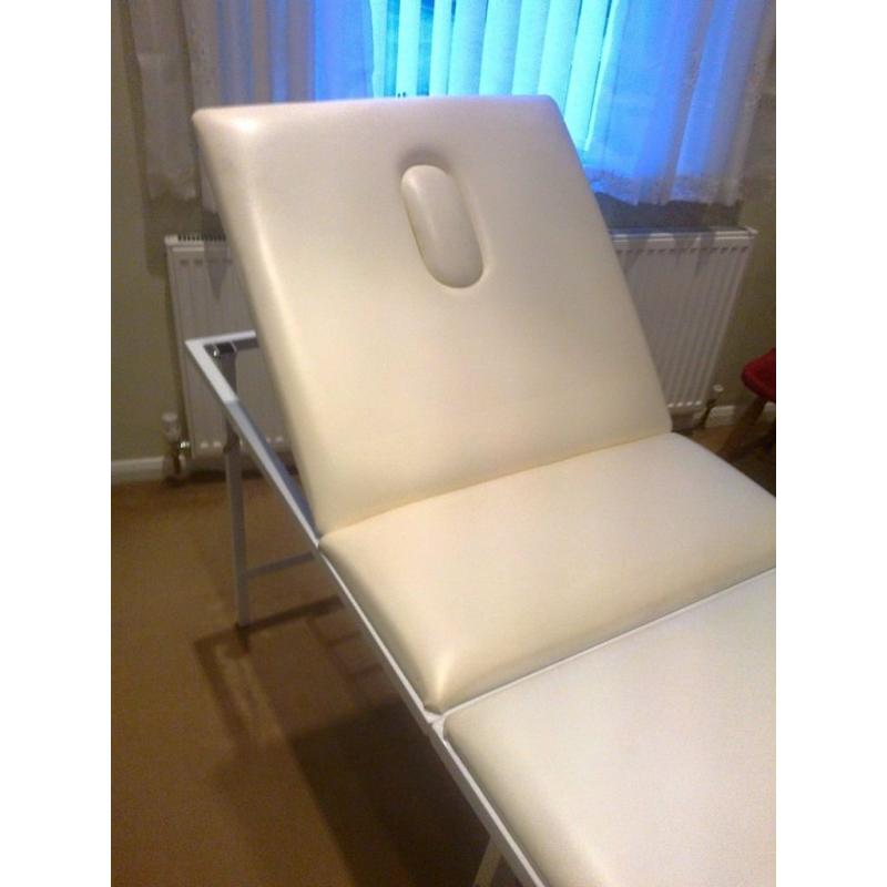 Portable White Leather Massage Therapy Couch