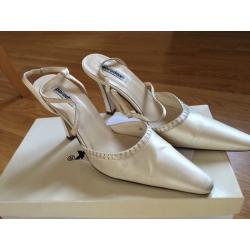 Wedding shoes gloves prom bridal acessories