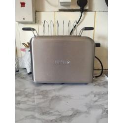 K mix toaster