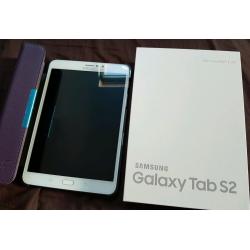 Top of the range Samsung Galaxy tab S2 4g unlock with leather case