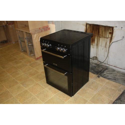 Freestanding Leisure electric oven with ceramic hob. Less than 2 years old in very good condition.