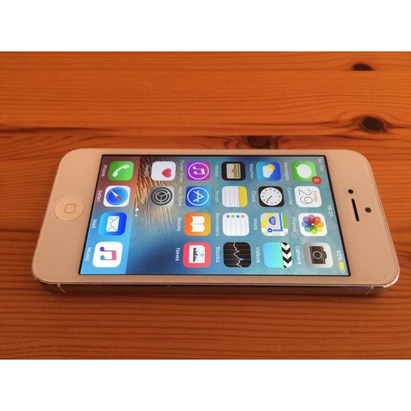 White iPhone 5 (unlocked, free delivery, more phones available)