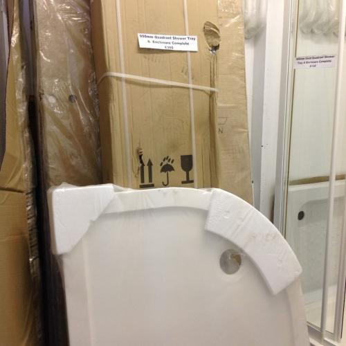 900mm Quadrant Ceramic Shower tray, Showertrap and shower doors (NEW)
