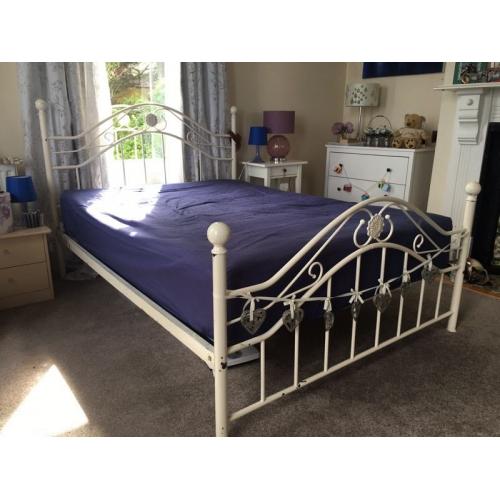Double Bed