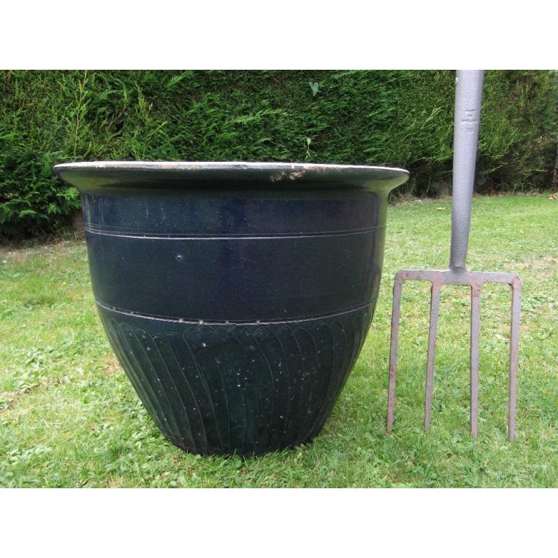 2 GLAZED GARDEN POTS FOR SALE